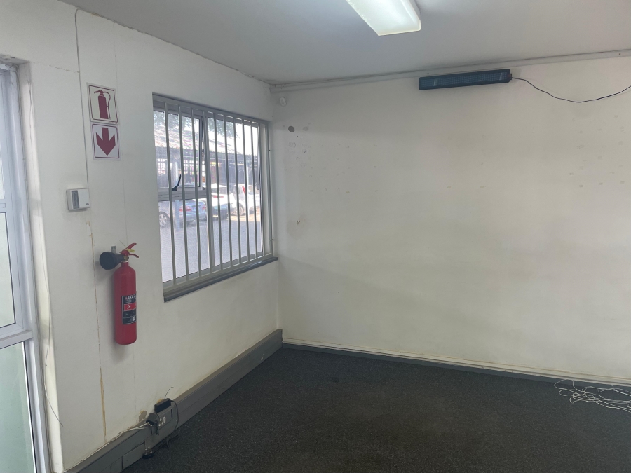 To Let commercial Property for Rent in Grand Central Gauteng