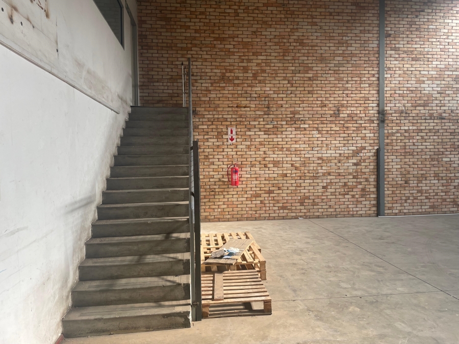 To Let commercial Property for Rent in Grand Central Gauteng