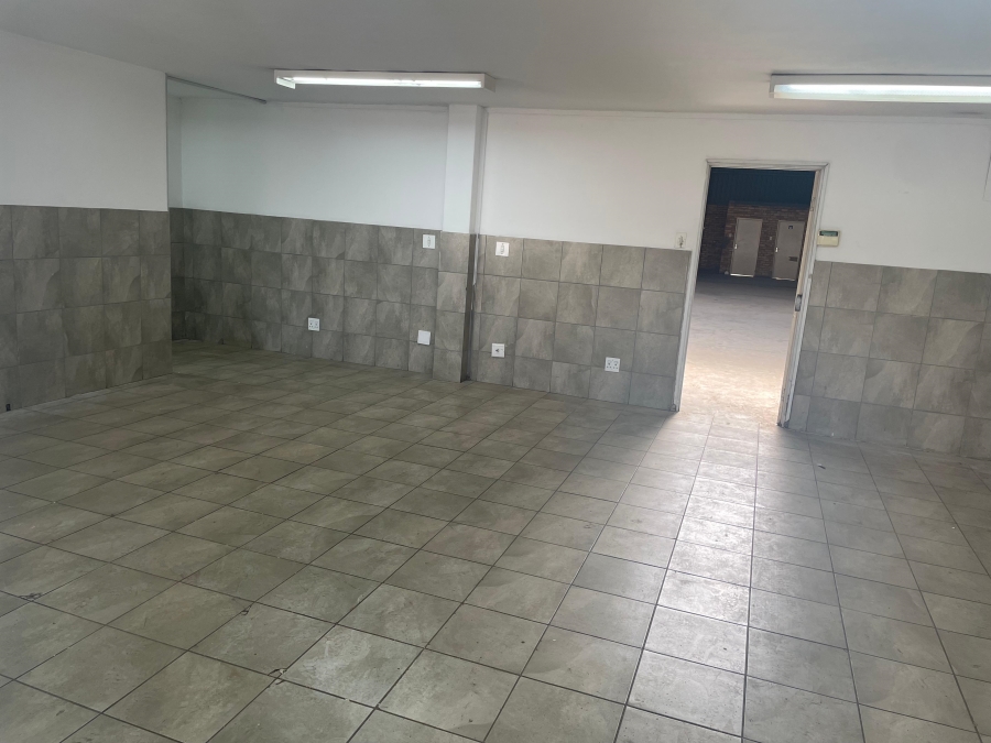 To Let commercial Property for Rent in Grand Central Gauteng