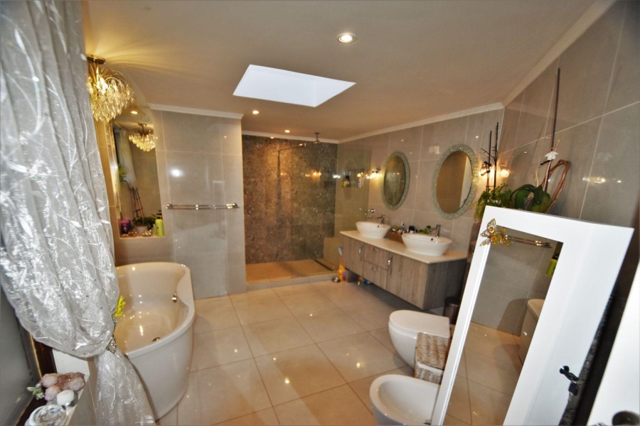 3 Bedroom Property for Sale in Bedfordview Gauteng