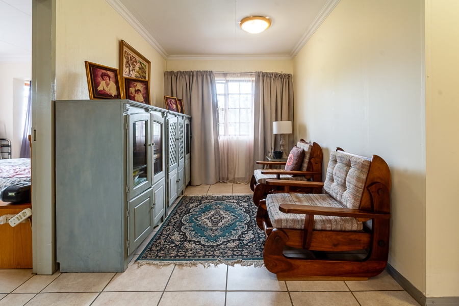 2 Bedroom Property for Sale in Die Wilgers Gauteng