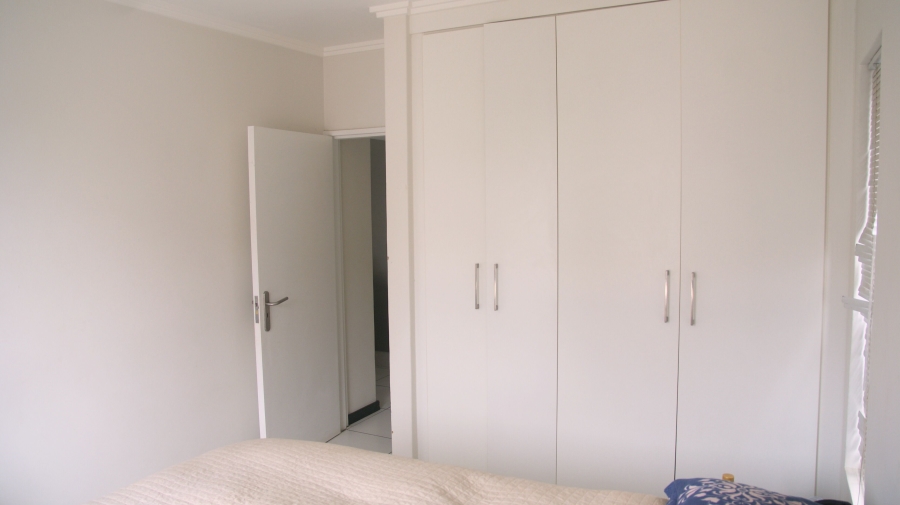 2 Bedroom Property for Sale in Barbeque Downs Gauteng