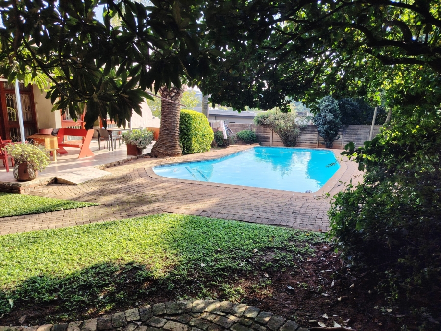 3 Bedroom Property for Sale in Garsfontein Gauteng