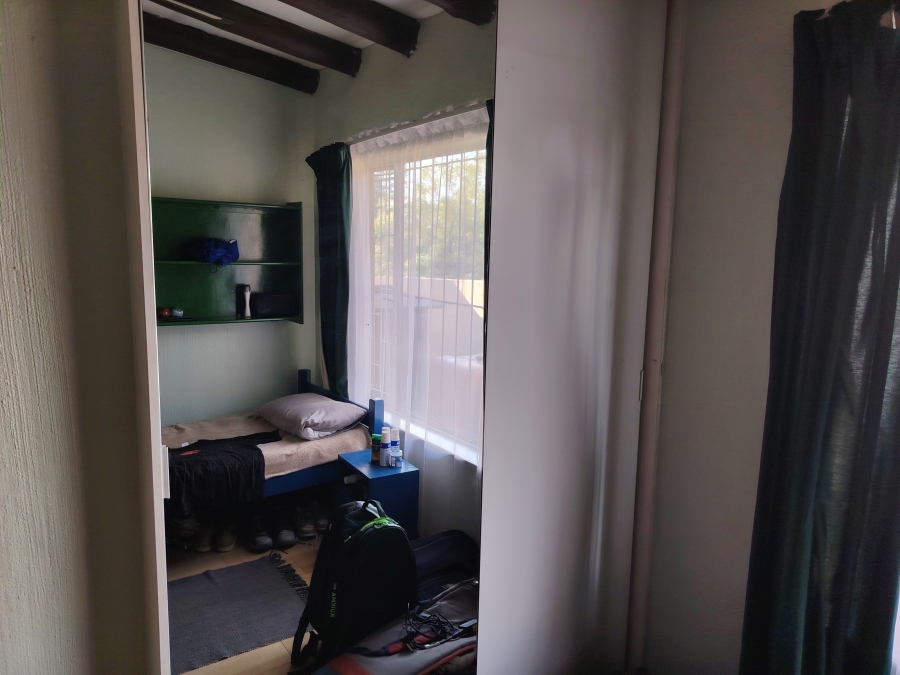 3 Bedroom Property for Sale in Garsfontein Gauteng