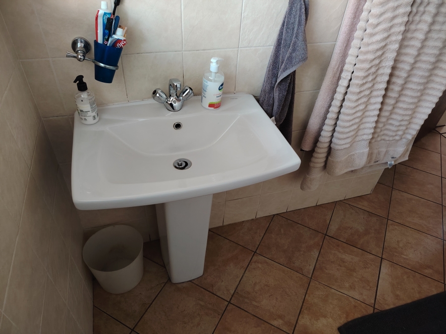 3 Bedroom Property for Sale in Garsfontein Gauteng