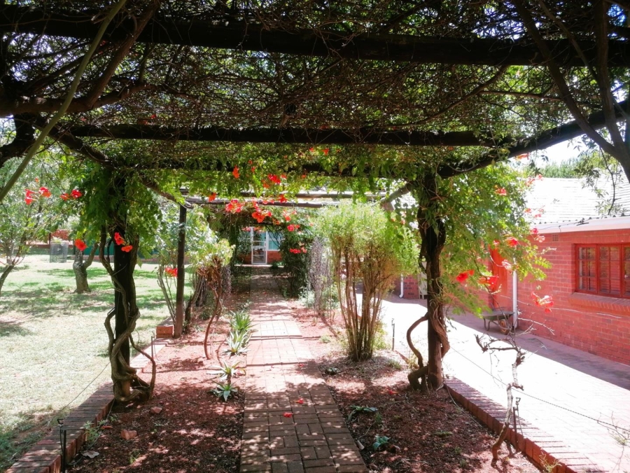 4 Bedroom Property for Sale in Blue Saddle Ranches Gauteng