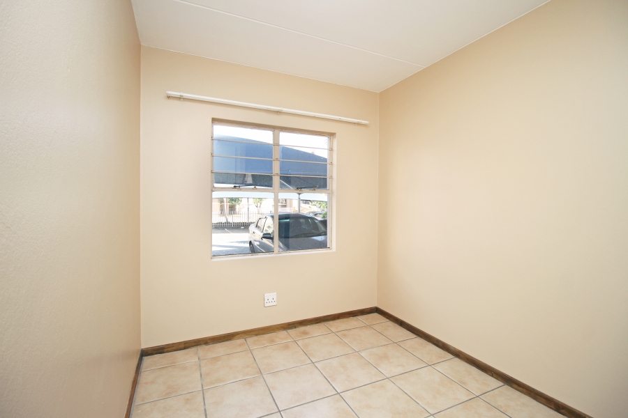 2 Bedroom Property for Sale in Sundowner Gauteng