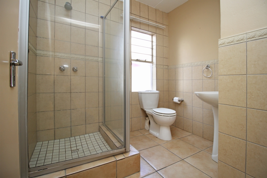 2 Bedroom Property for Sale in Sundowner Gauteng