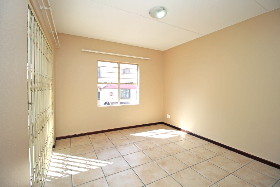 2 Bedroom Property for Sale in Sundowner Gauteng