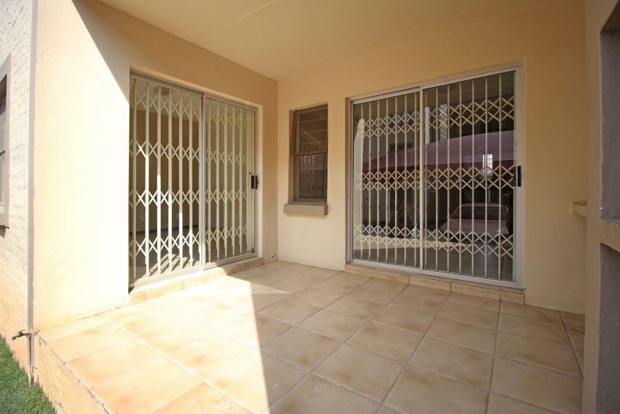 2 Bedroom Property for Sale in Sundowner Gauteng