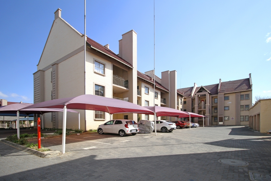2 Bedroom Property for Sale in Sundowner Gauteng