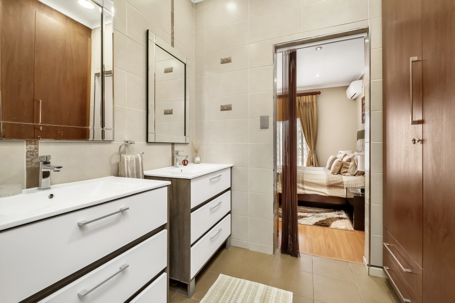 3 Bedroom Property for Sale in Morningside Gauteng