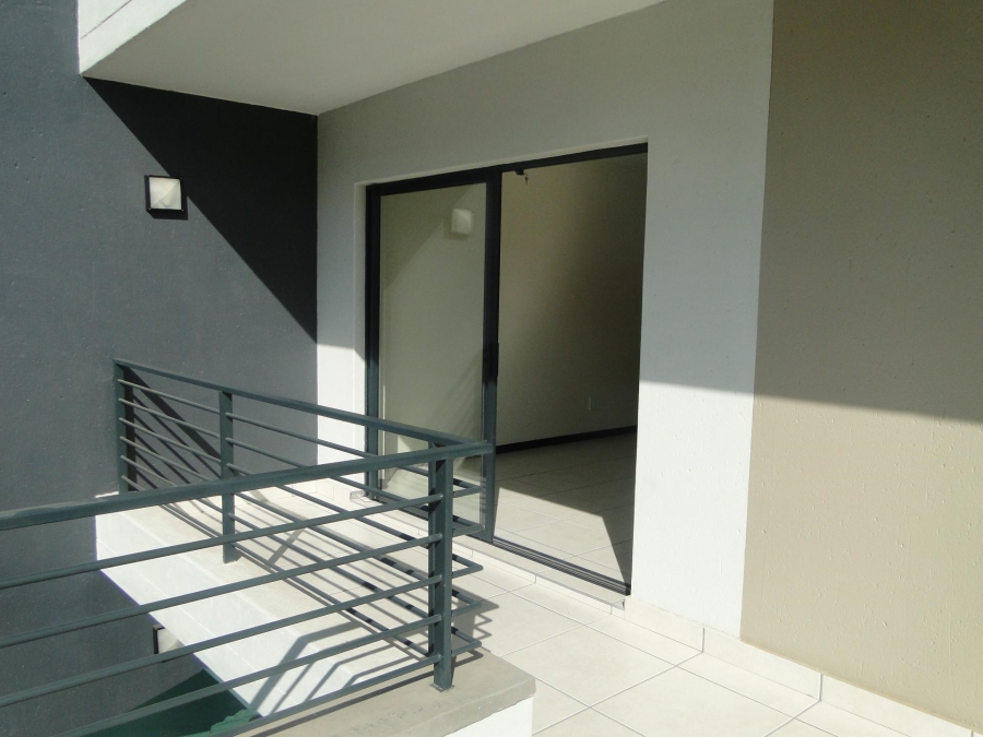 To Let 2 Bedroom Property for Rent in Fourways Gauteng