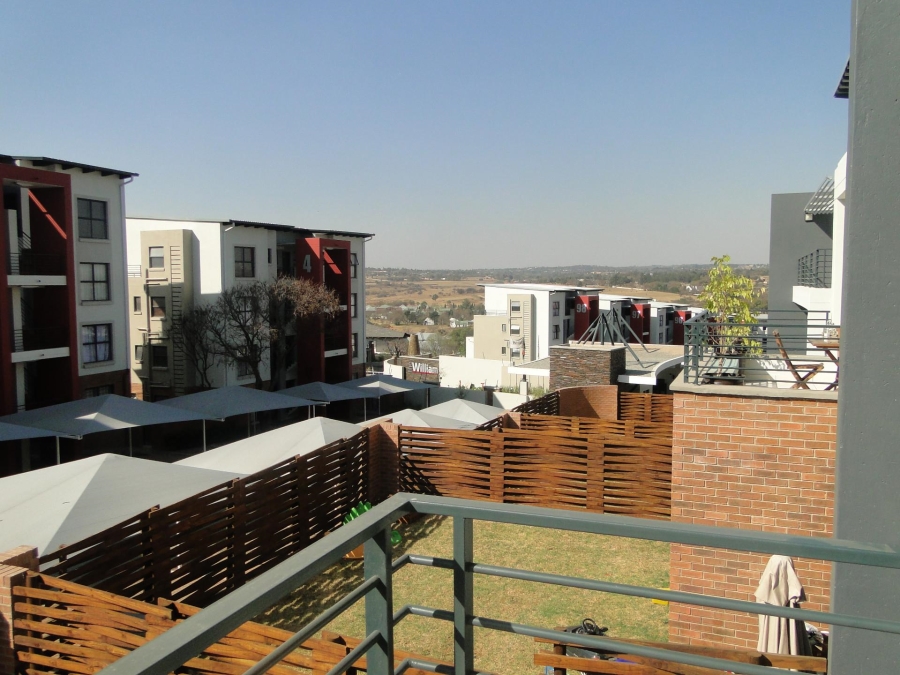 To Let 2 Bedroom Property for Rent in Fourways Gauteng