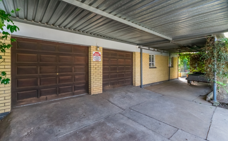 3 Bedroom Property for Sale in Greenhills Gauteng