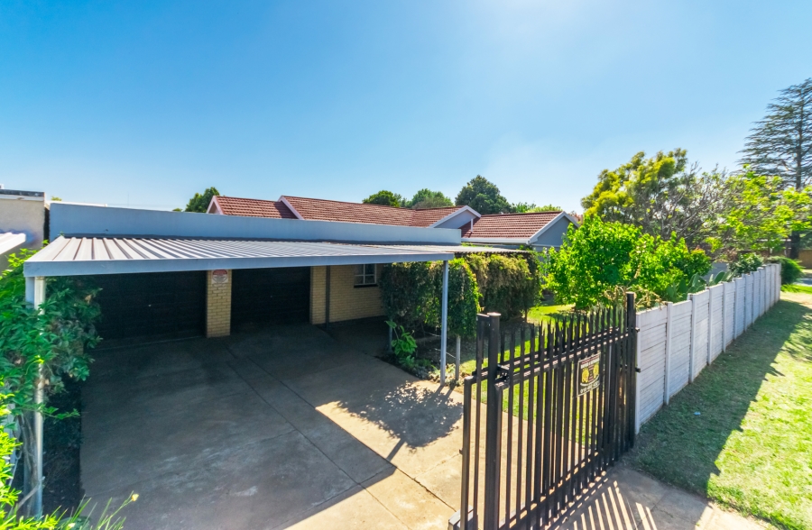 3 Bedroom Property for Sale in Greenhills Gauteng