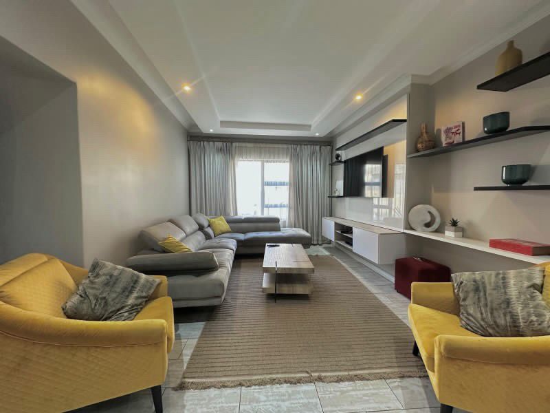 7 Bedroom Property for Sale in Monavoni Gauteng