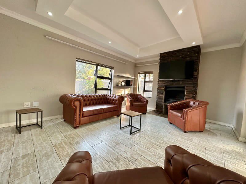 7 Bedroom Property for Sale in Monavoni Gauteng