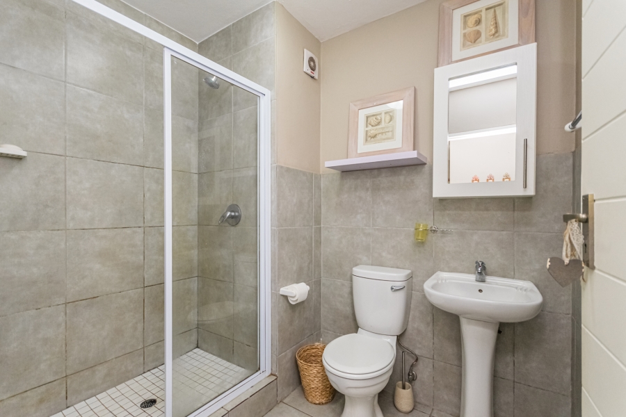 2 Bedroom Property for Sale in Die Hoewes Gauteng