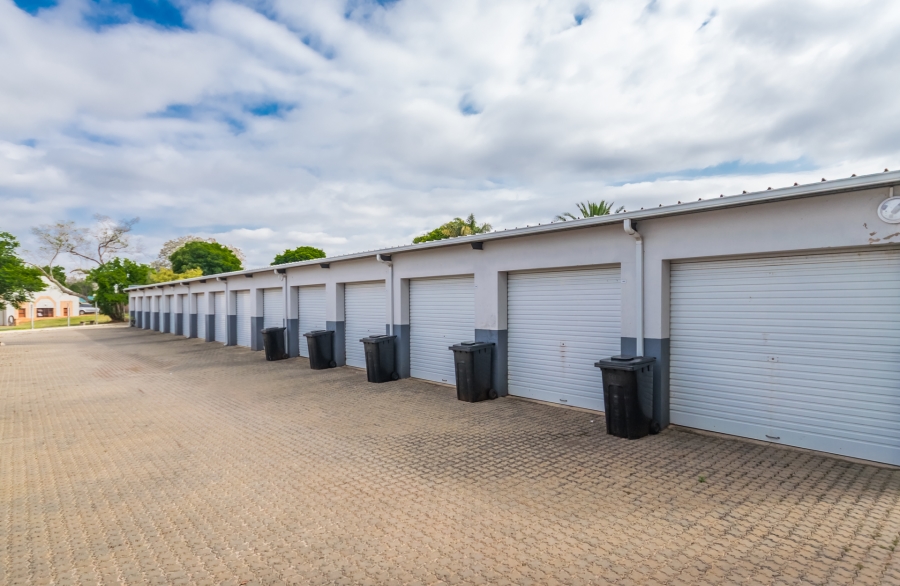 2 Bedroom Property for Sale in Die Hoewes Gauteng