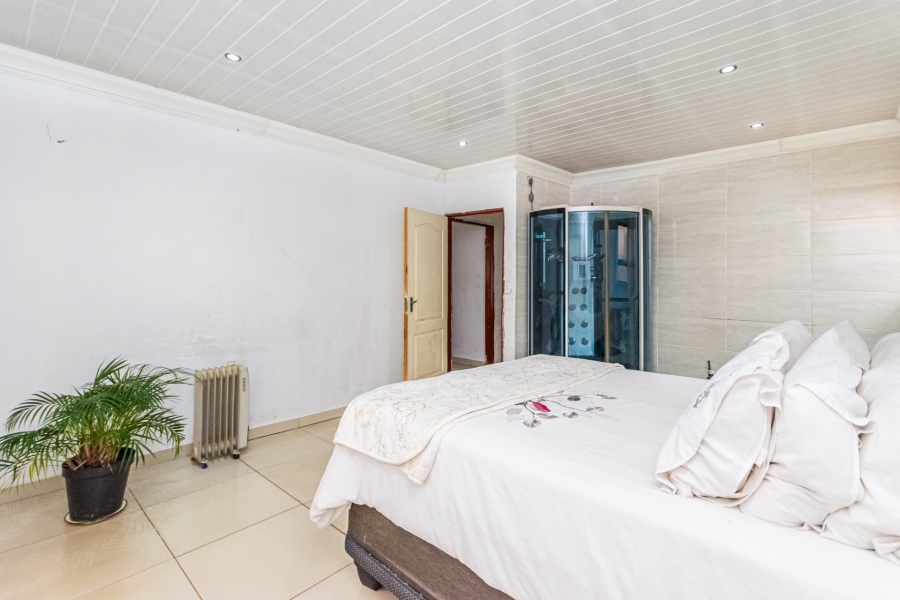 3 Bedroom Property for Sale in Naledi Gauteng