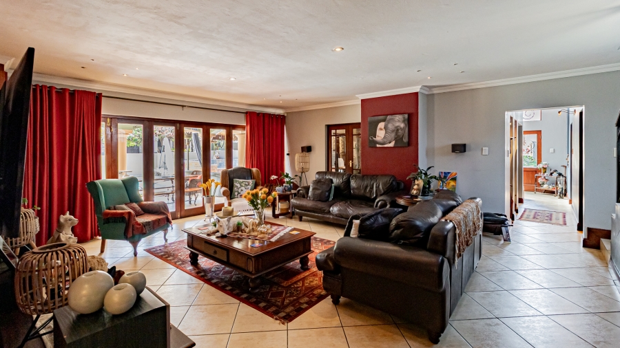 5 Bedroom Property for Sale in The Wilds Gauteng