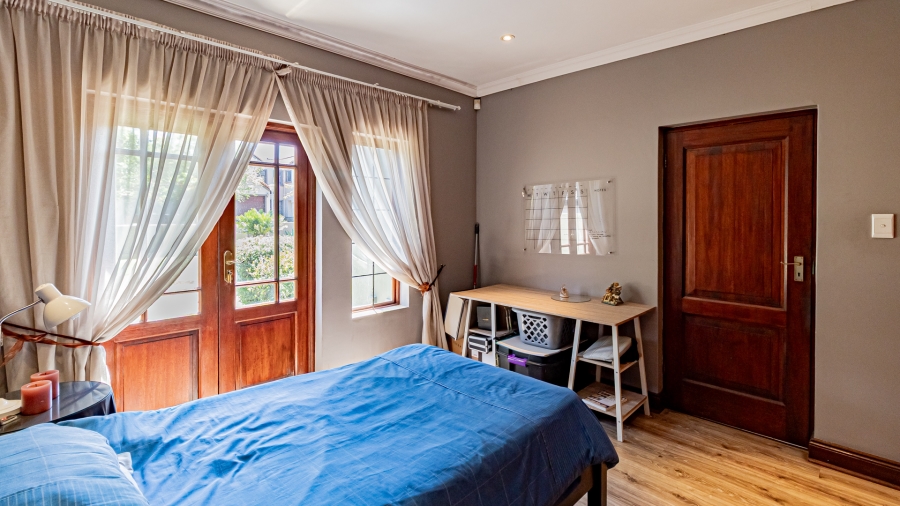 5 Bedroom Property for Sale in The Wilds Gauteng