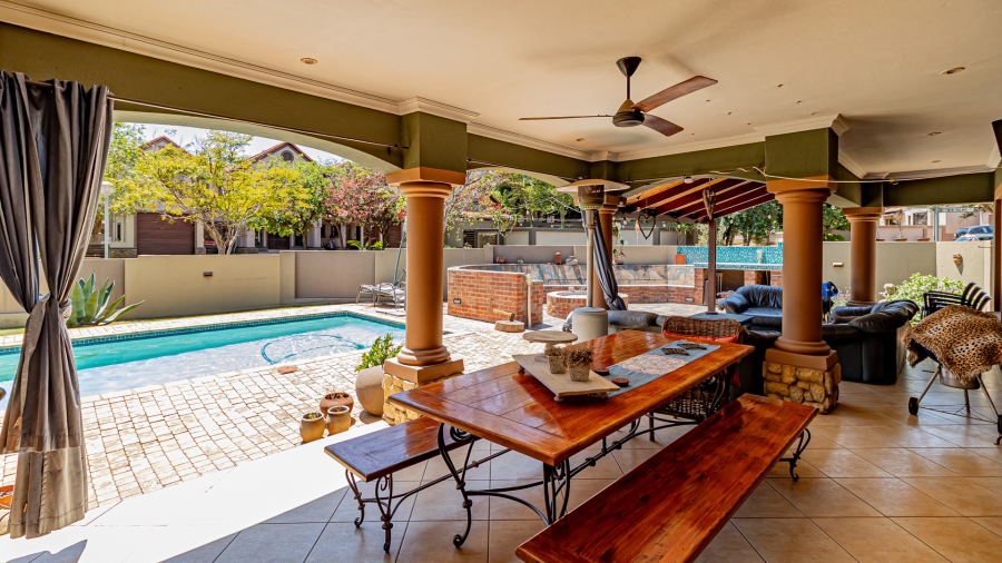 5 Bedroom Property for Sale in The Wilds Gauteng