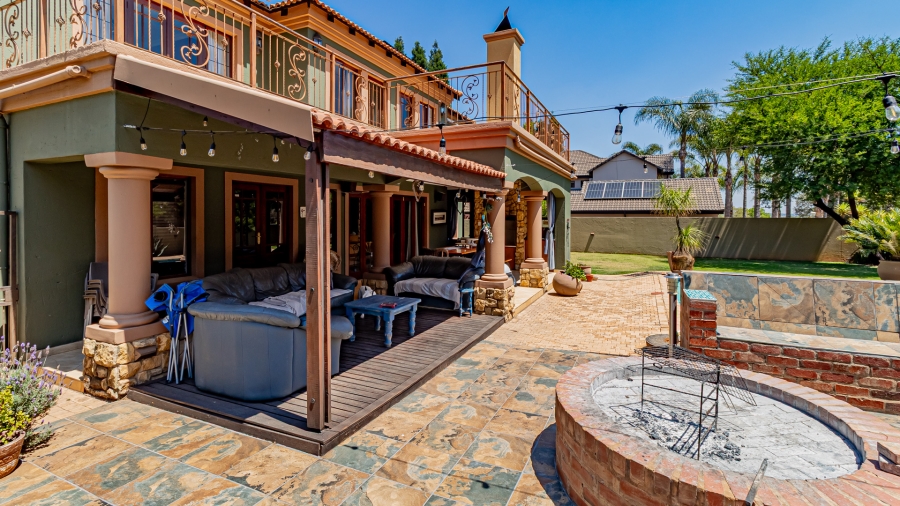 5 Bedroom Property for Sale in The Wilds Gauteng
