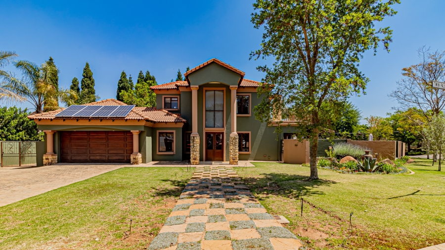 5 Bedroom Property for Sale in The Wilds Gauteng