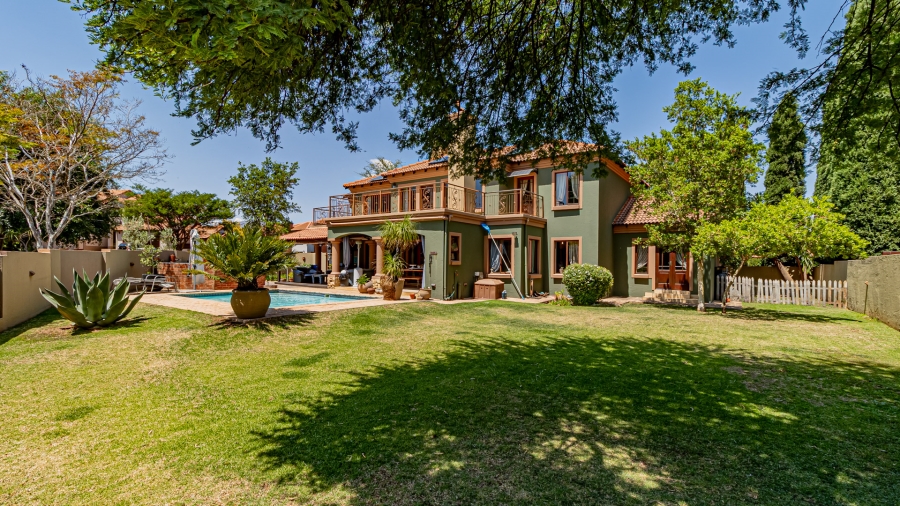 5 Bedroom Property for Sale in The Wilds Gauteng