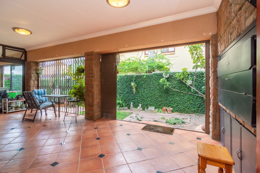 3 Bedroom Property for Sale in Strubensvallei Gauteng