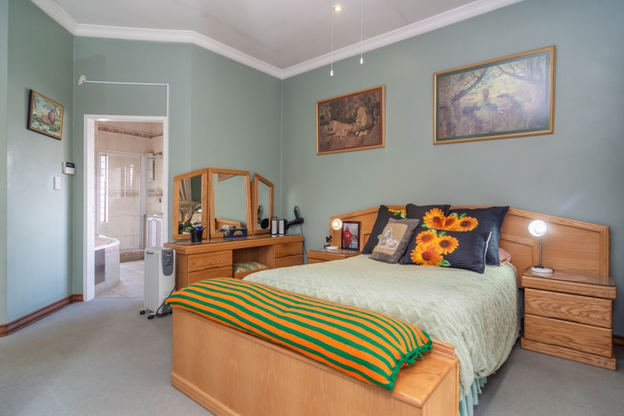 3 Bedroom Property for Sale in Strubensvallei Gauteng