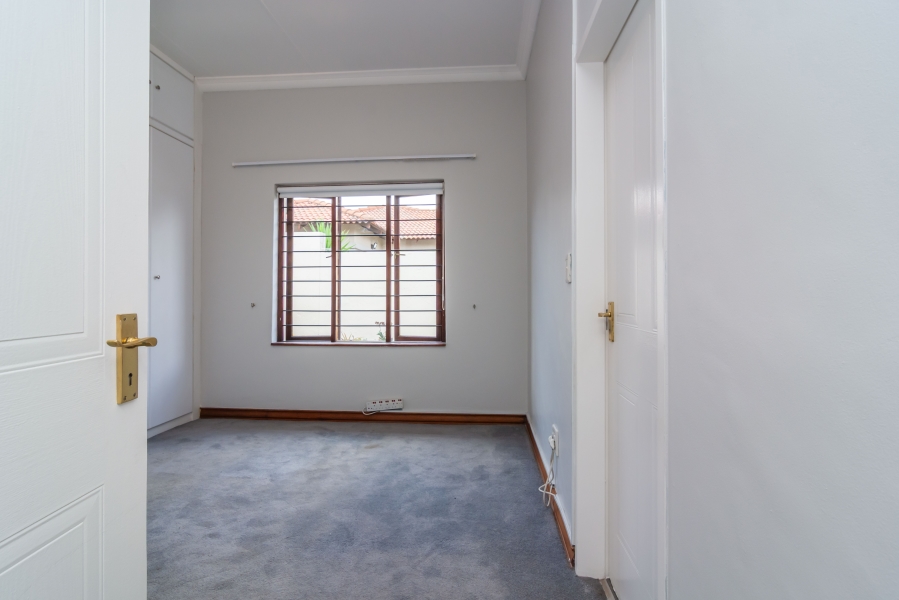 3 Bedroom Property for Sale in Strubensvallei Gauteng