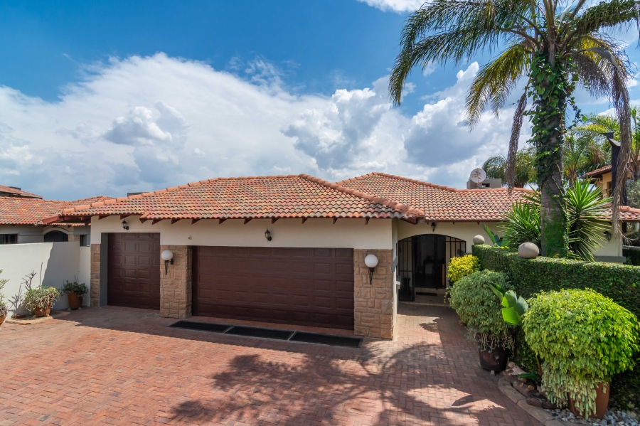 3 Bedroom Property for Sale in Strubensvallei Gauteng