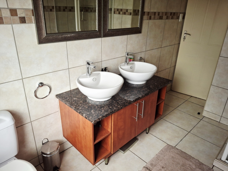 3 Bedroom Property for Sale in Villieria Gauteng
