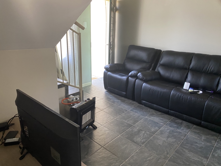 3 Bedroom Property for Sale in Selcourt Gauteng