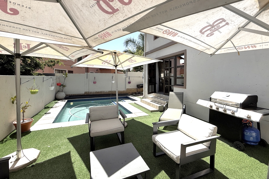 3 Bedroom Property for Sale in Noordwyk Gauteng