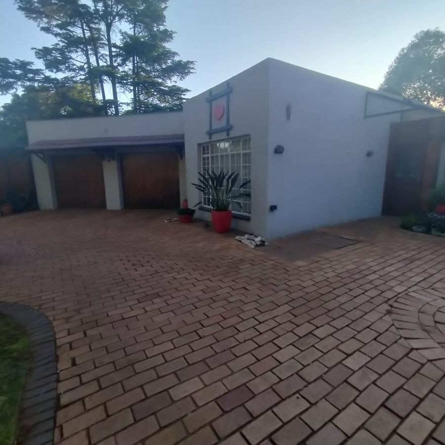 3 Bedroom Property for Sale in Three Rivers Gauteng