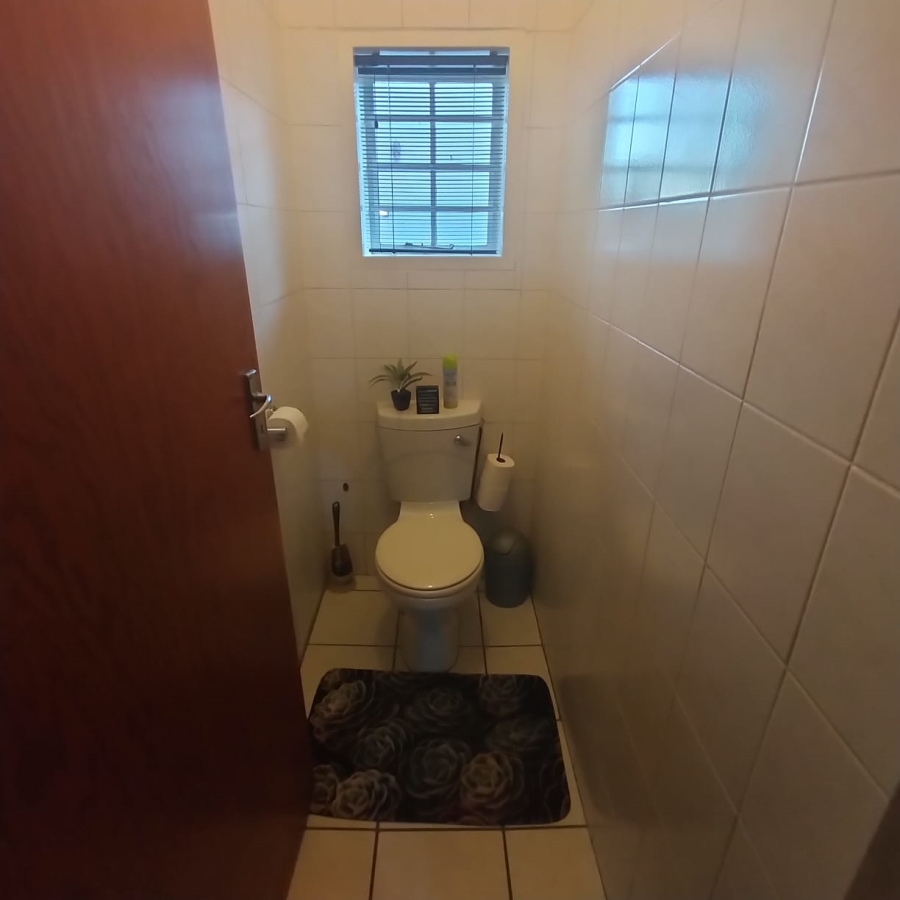 3 Bedroom Property for Sale in Three Rivers Gauteng