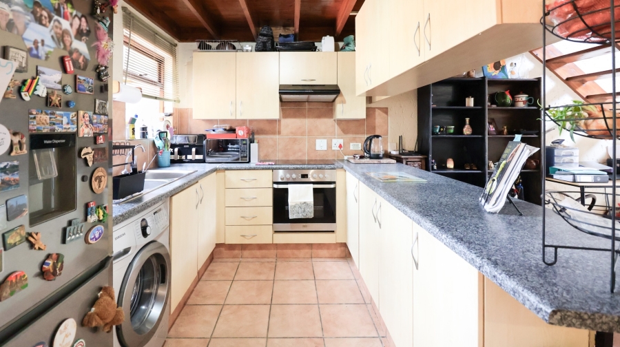 2 Bedroom Property for Sale in Douglasdale Gauteng