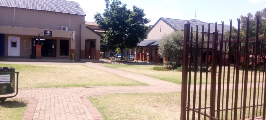 2 Bedroom Property for Sale in Karenpark Gauteng