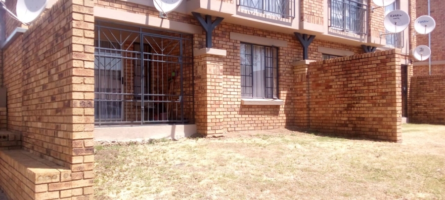 2 Bedroom Property for Sale in Karenpark Gauteng