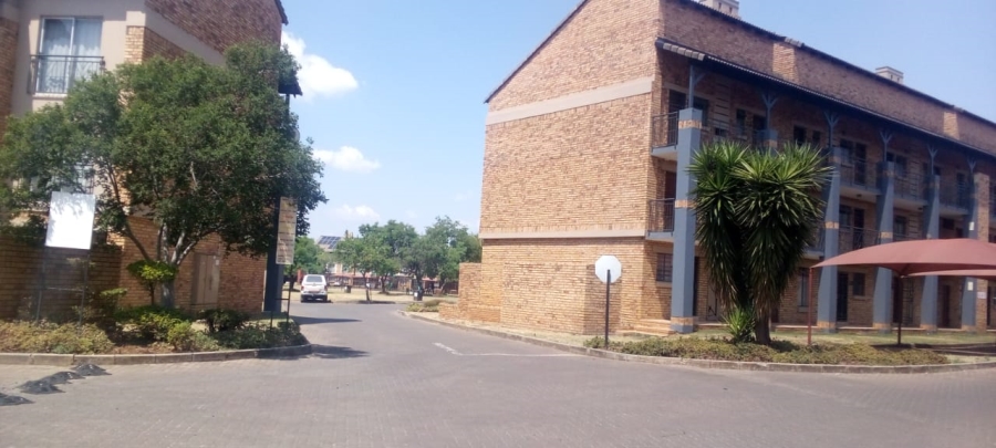 2 Bedroom Property for Sale in Karenpark Gauteng