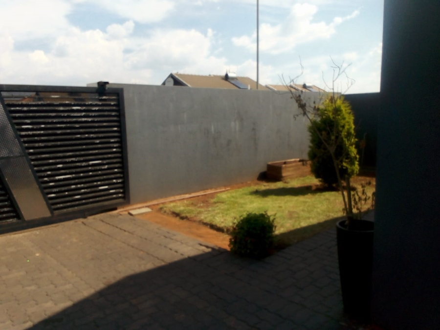 2 Bedroom Property for Sale in Sky City Gauteng