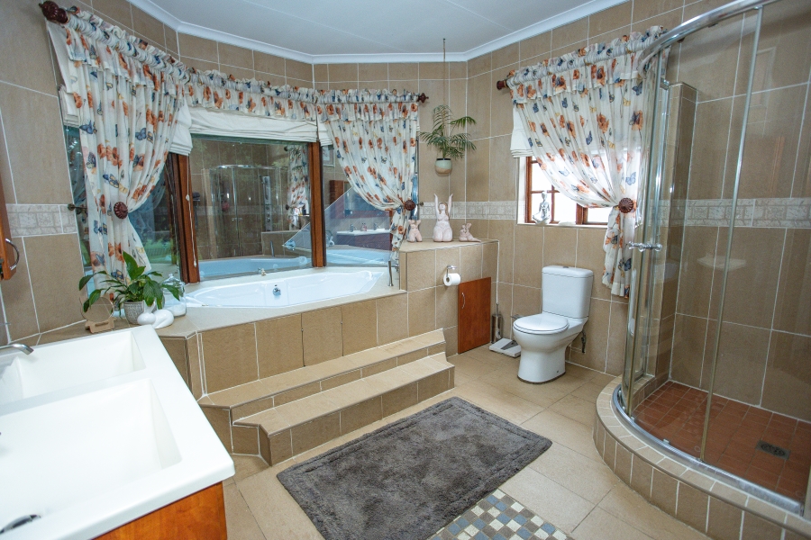 4 Bedroom Property for Sale in Henley on Klip Gauteng