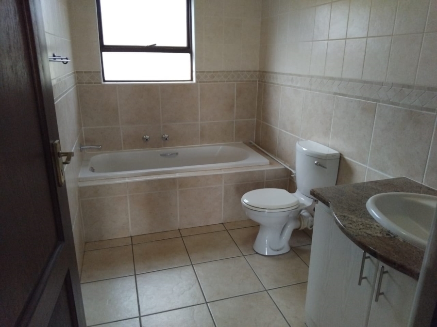 To Let 3 Bedroom Property for Rent in Chancliff Ridge Gauteng