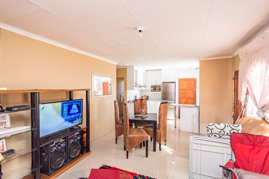 3 Bedroom Property for Sale in Protea Glen Gauteng