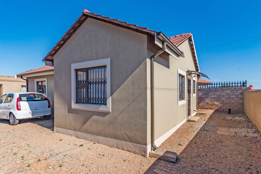3 Bedroom Property for Sale in Protea Glen Gauteng