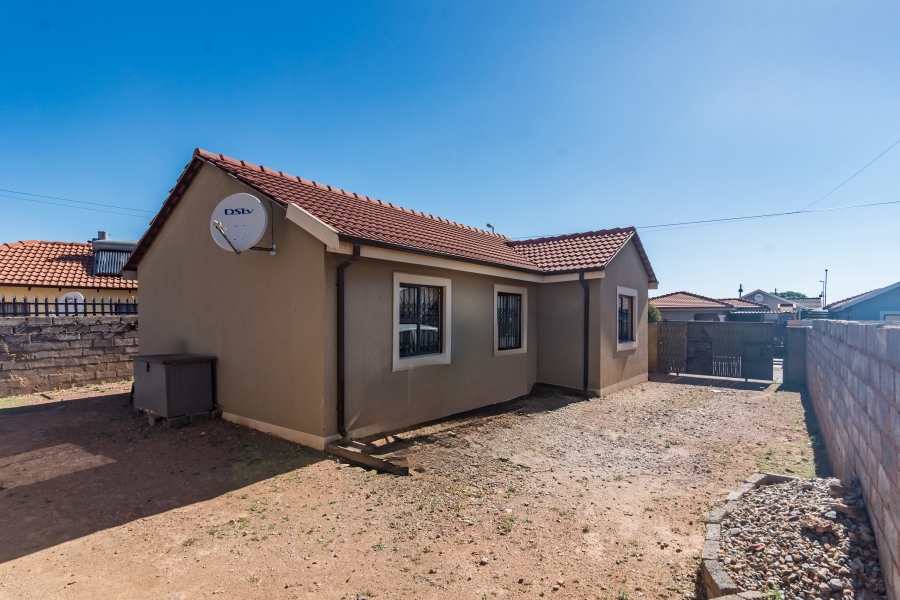 3 Bedroom Property for Sale in Protea Glen Gauteng